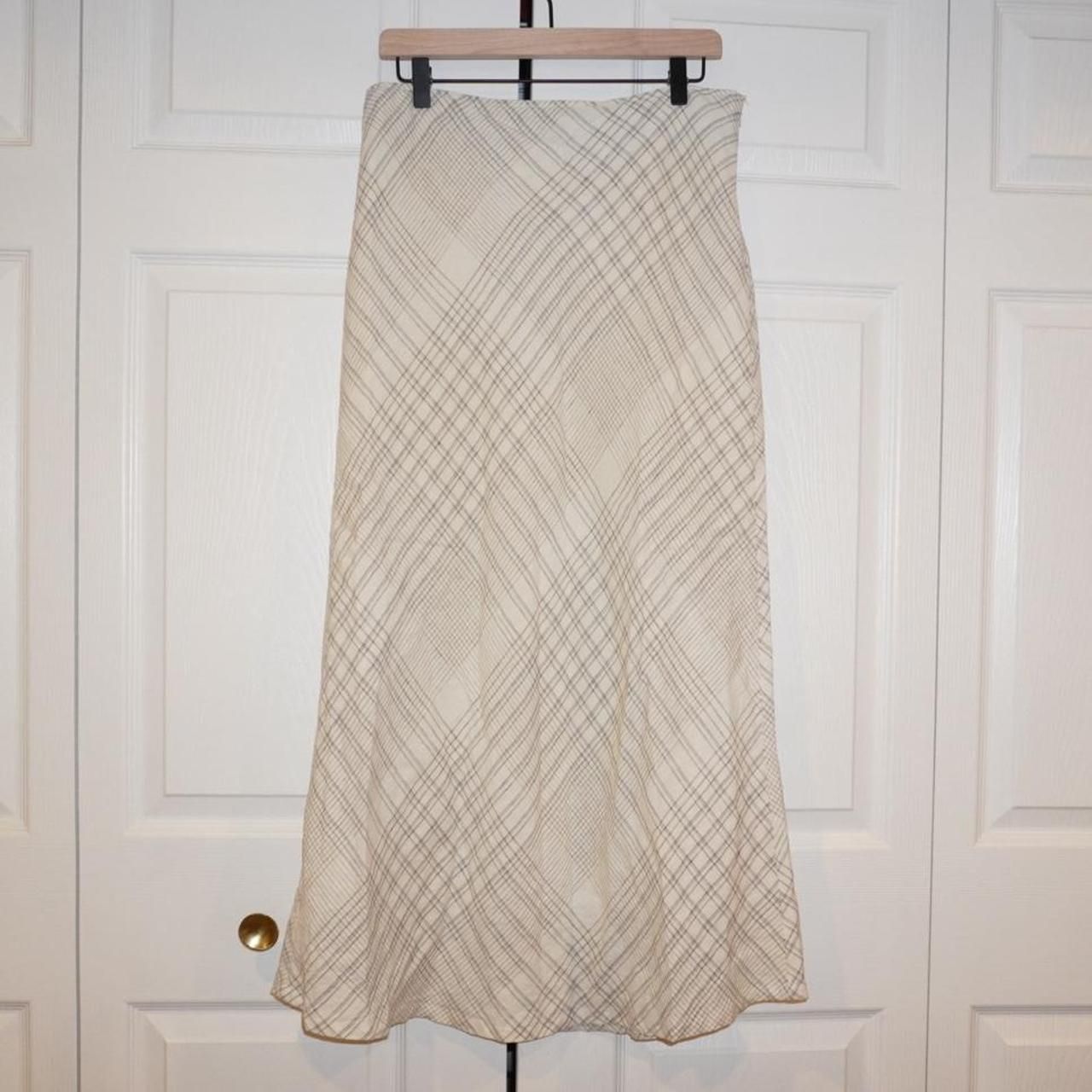 Merona Women's Cream And White Skirt